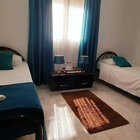 St Julian's Twin In A Private House Δωμάτια σε οικογενειακή κατοικία Saint Julian's