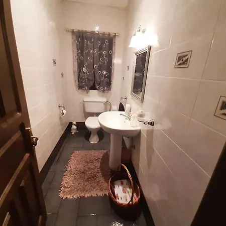 St Julian's Twin In A Private House Homestay