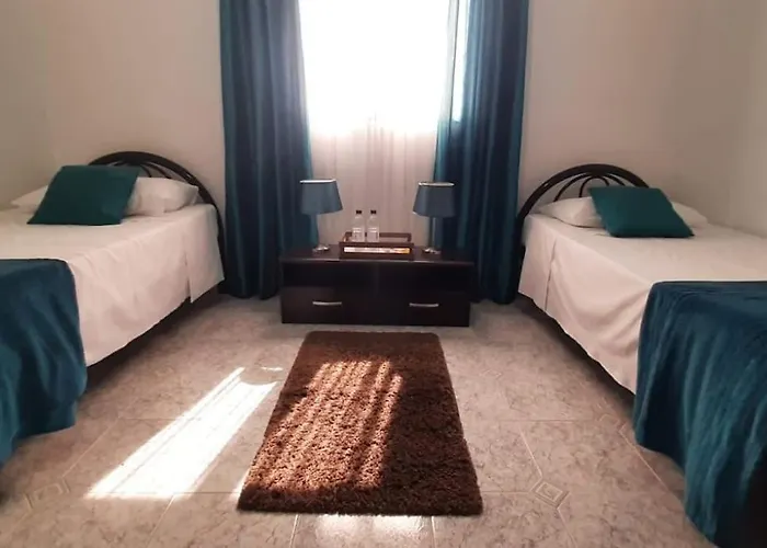 St Julian's Twin In A Private House Δωμάτια σε οικογενειακή κατοικία *