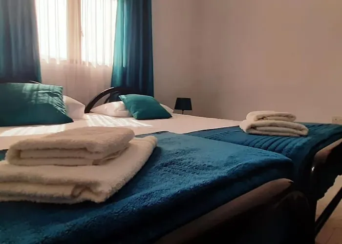 St Julian's Twin In A Private House Δωμάτια σε οικογενειακή κατοικία